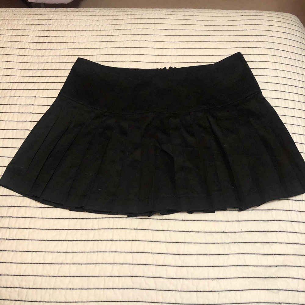 Black Pleaded Skirt